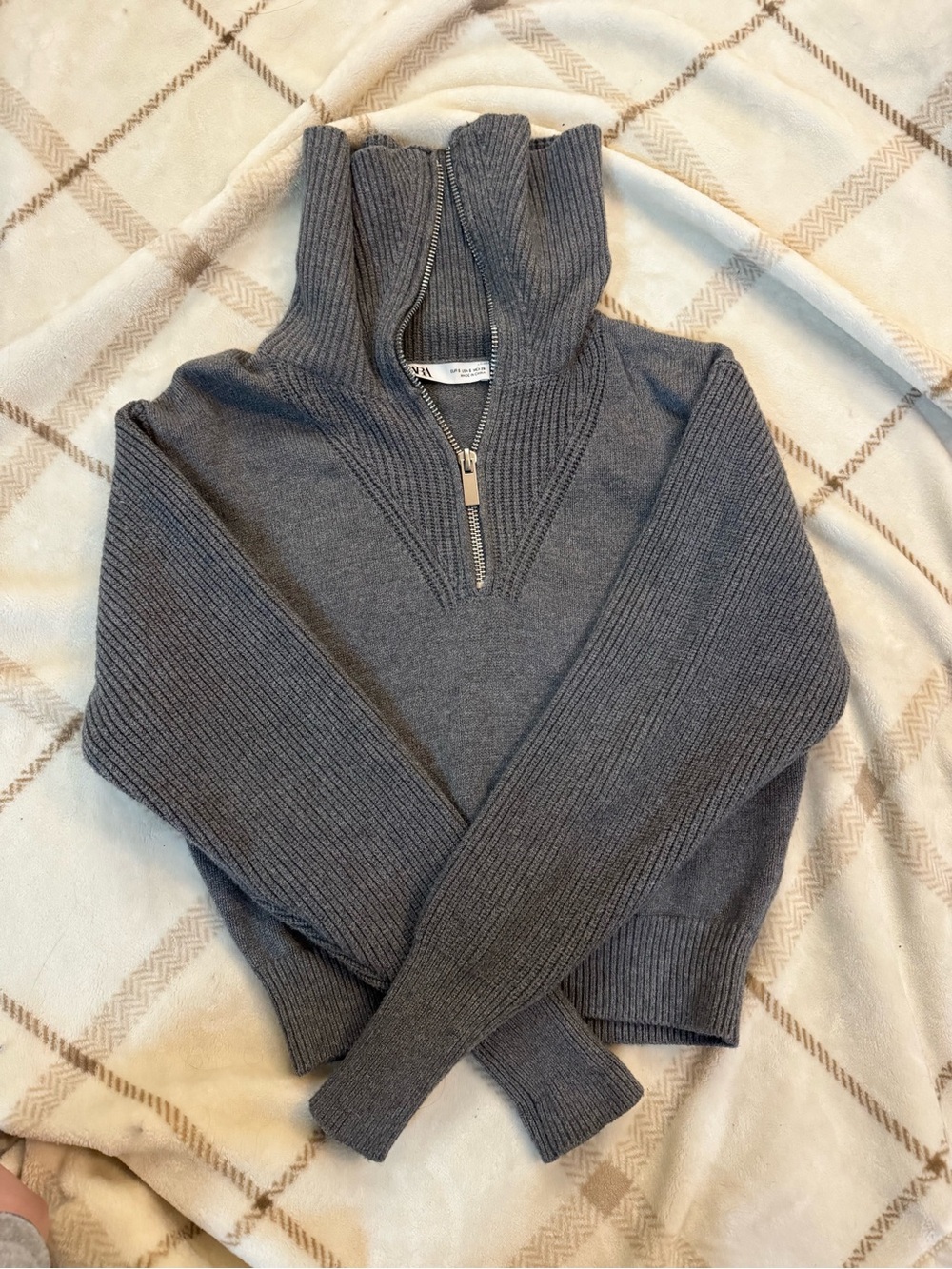 Zara Women's Charcoal Grey Ribbed Half-Zip Turtleneck Sweater